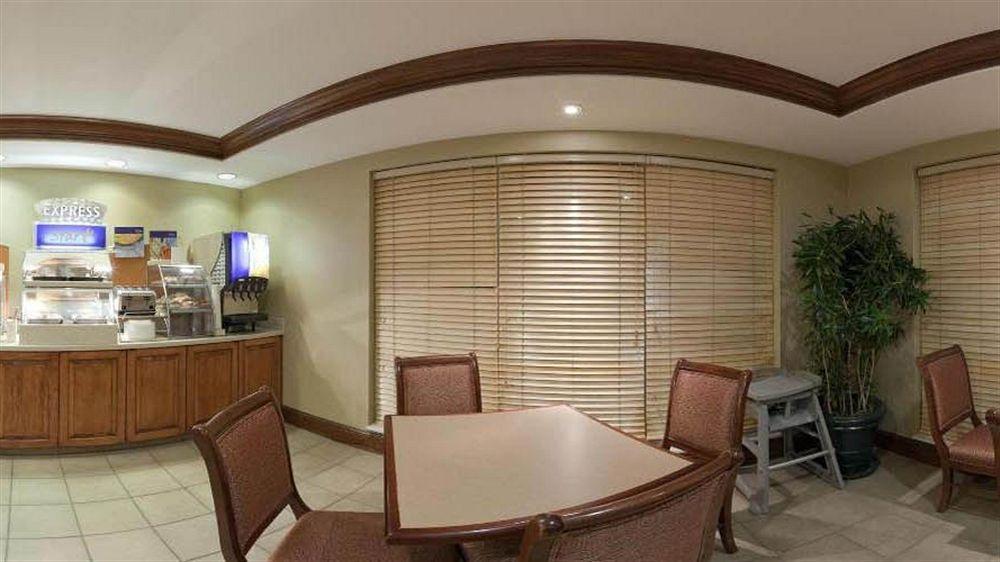 Holiday Inn Express Chapel Hill By Ihg Luaran gambar